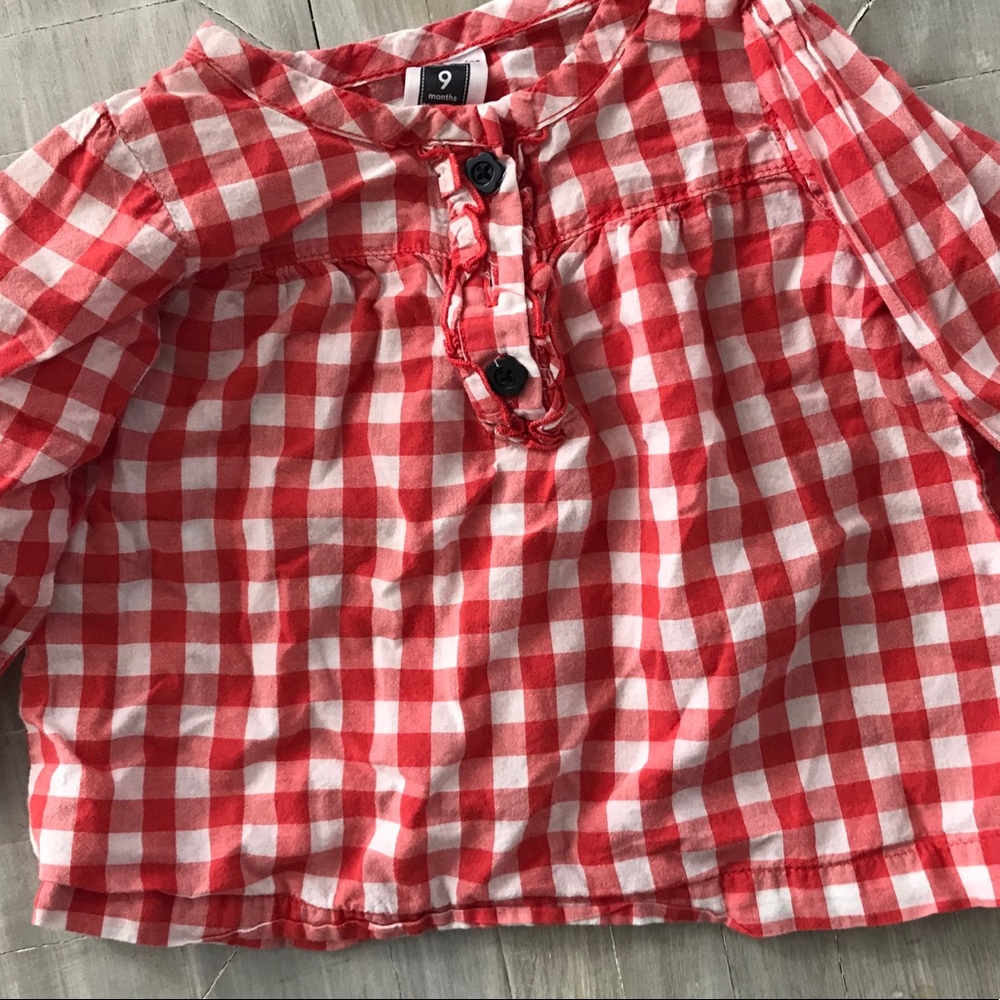 Carter’s 9 month blouse